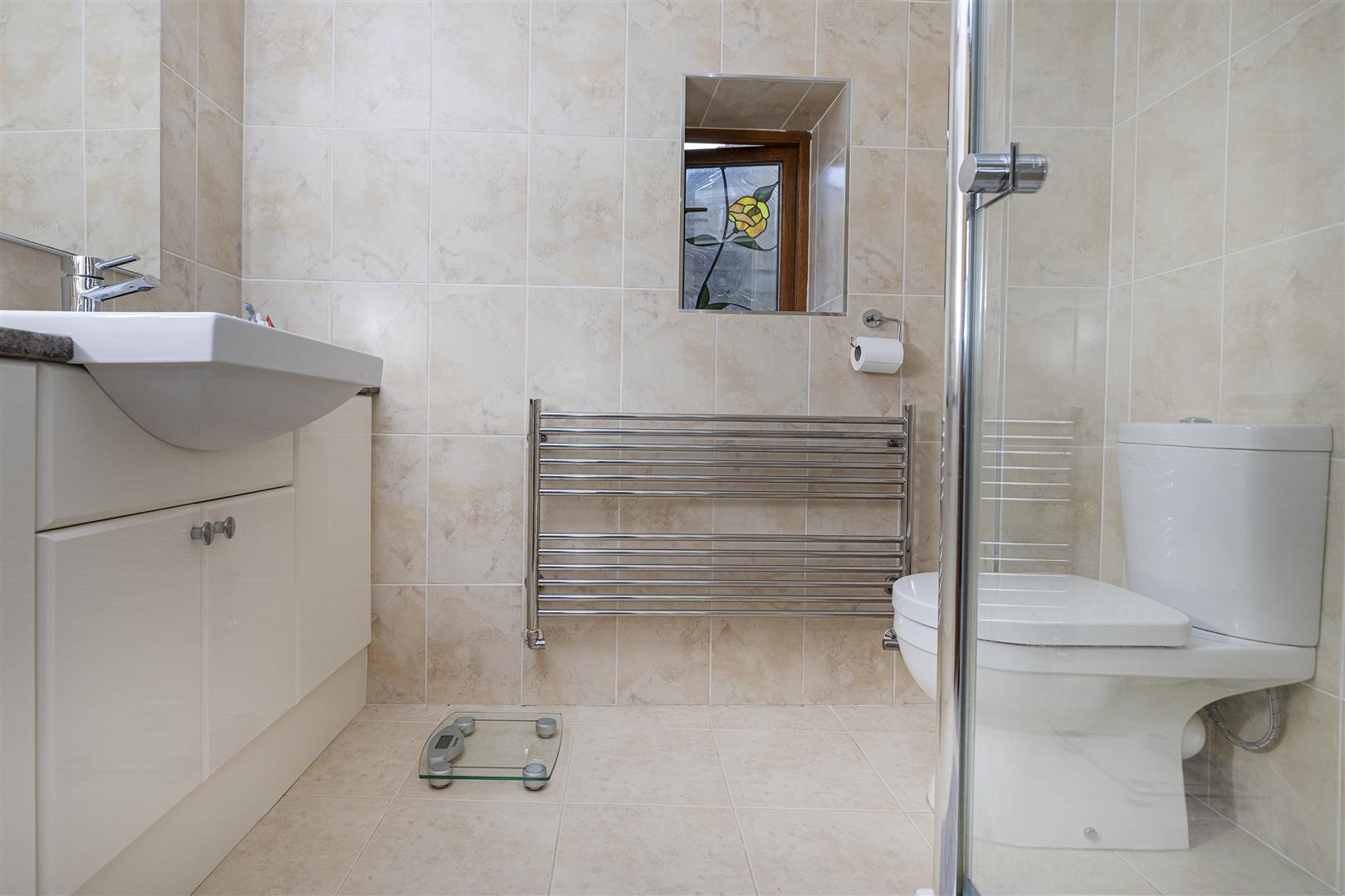 En Suite Shower Room